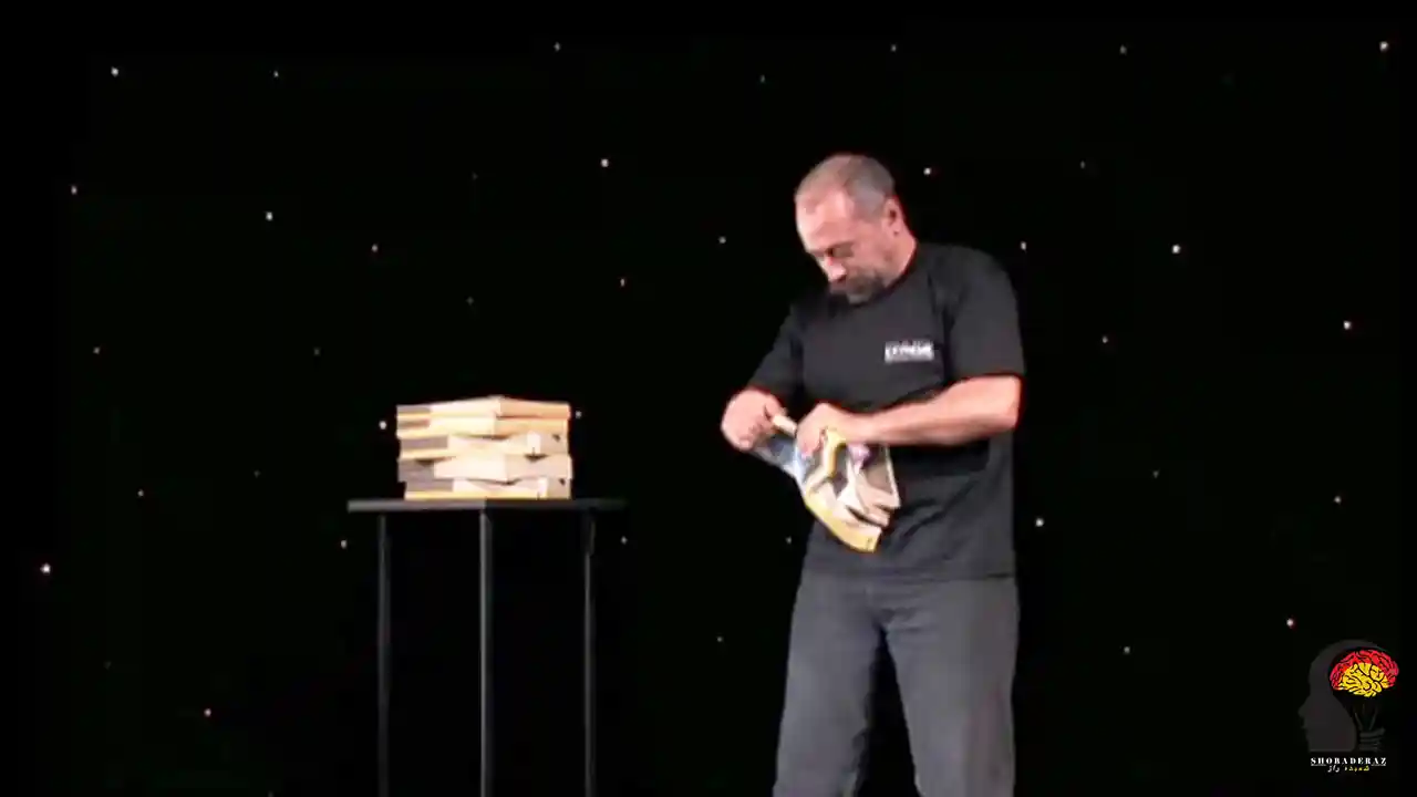 آموزش ترفند پاره کردن کتاب 1000 برگی با دست