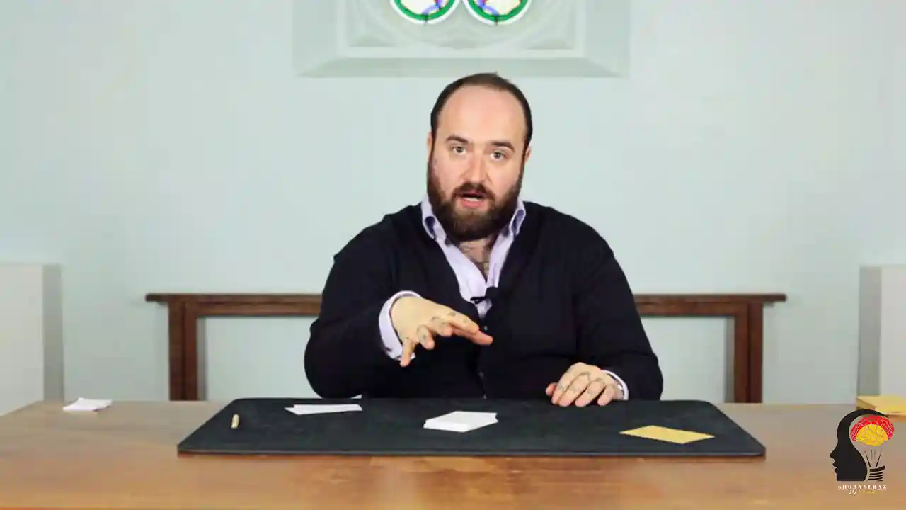 آموزش ویژگی‌های شخصیتی در ذهن خوانی روی صحنه