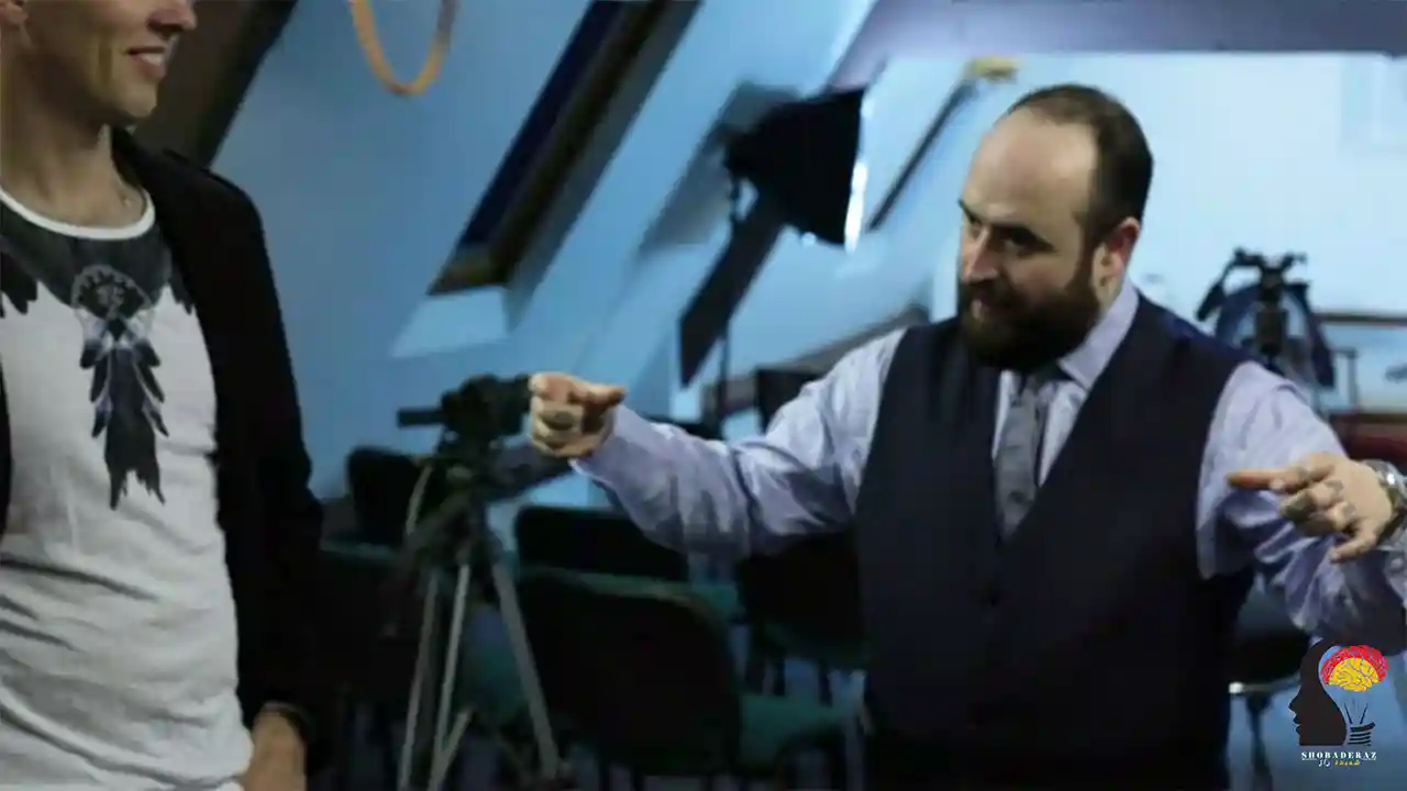 آموزش همدست در اجرای ذهن خوانی روی صحنه