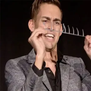 آموزش پاره و سالم کردن چسب نواری (شعبده بازی نوار کولی)