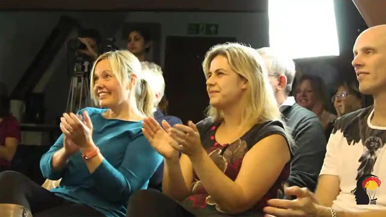 آموزش ذهن خوانی روی صحنه برای اجراهای حرفه‌ای