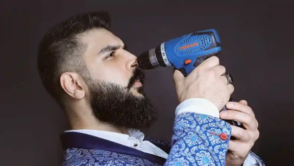 علی فروتن ملقب به «مرد ذهن ایران» کیست؟